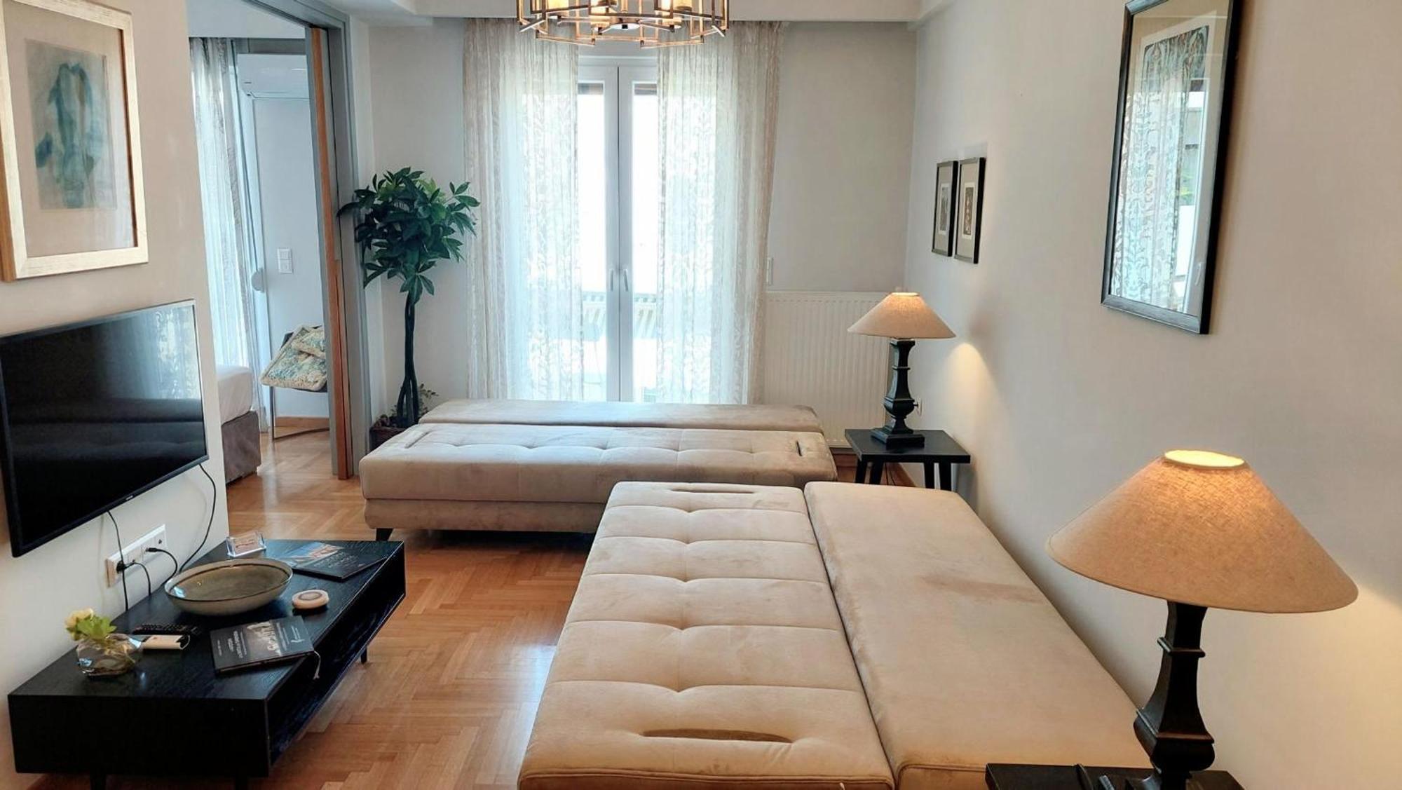 Elegant Apartment In Acropolis Афины Экстерьер фото